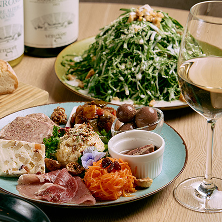 【忘年会特別コース】生ビール付2時間飲み放題込 6,0...